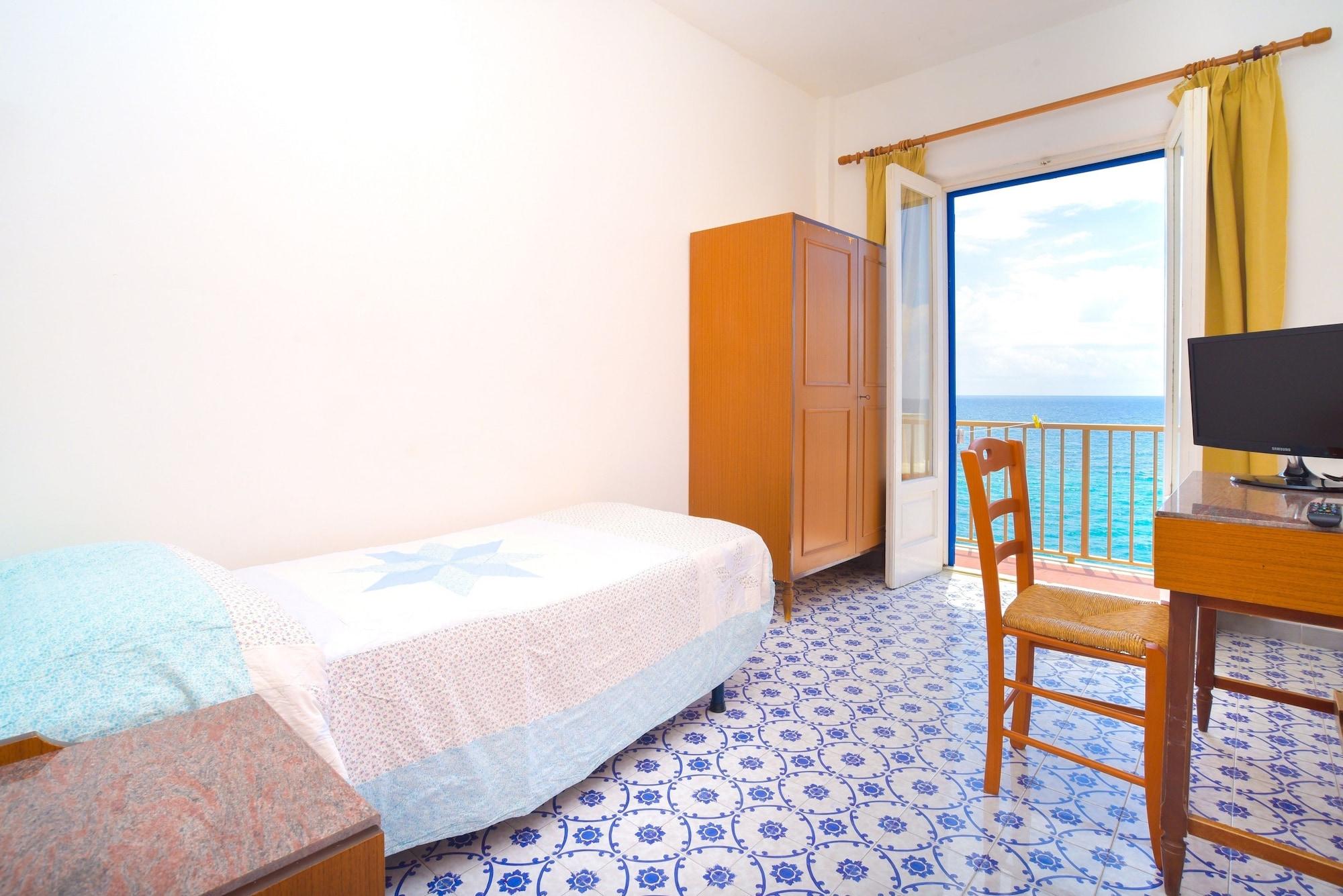 Hotel Regina Del Mare 바라노디스키아 외부 사진
