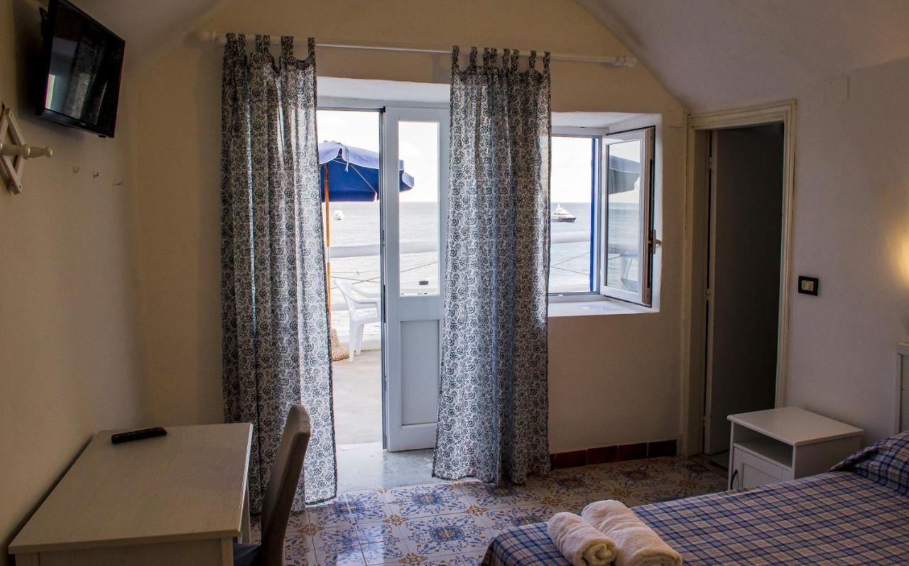 Hotel Regina Del Mare 바라노디스키아 객실 사진