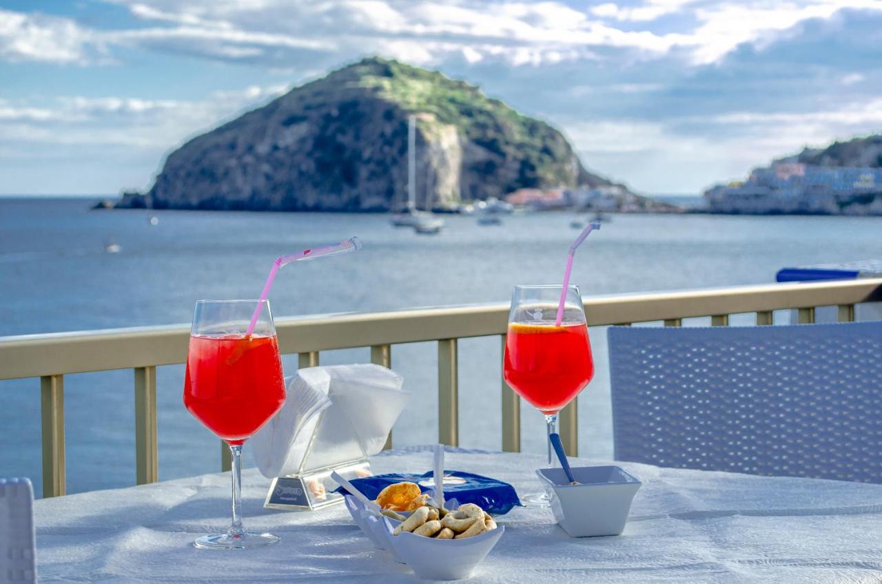 Hotel Regina Del Mare 바라노디스키아 외부 사진