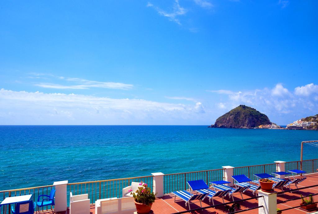 Hotel Regina Del Mare 바라노디스키아 외부 사진