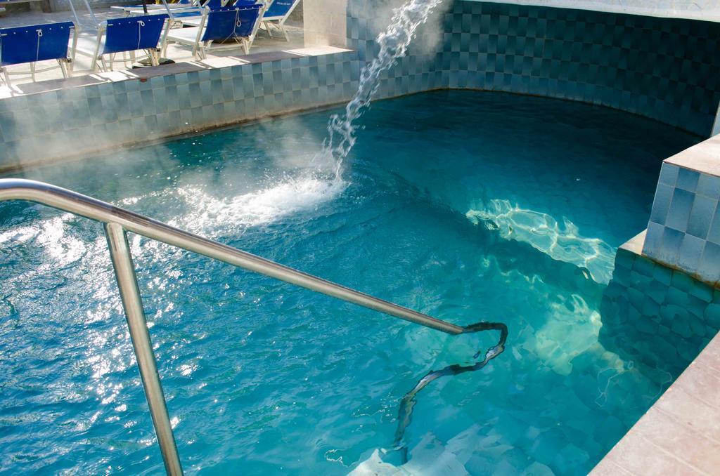 Hotel Regina Del Mare 바라노디스키아 외부 사진