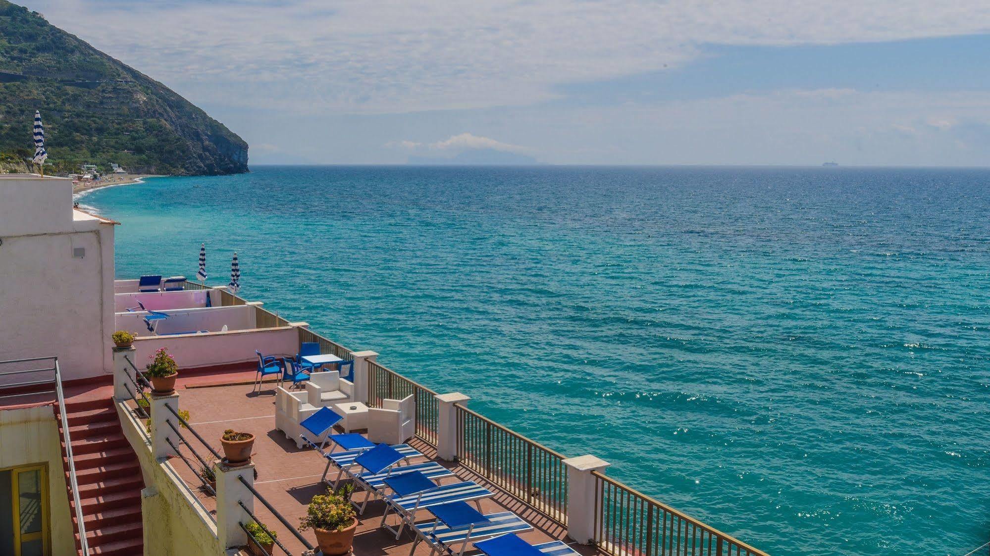 Hotel Regina Del Mare 바라노디스키아 외부 사진