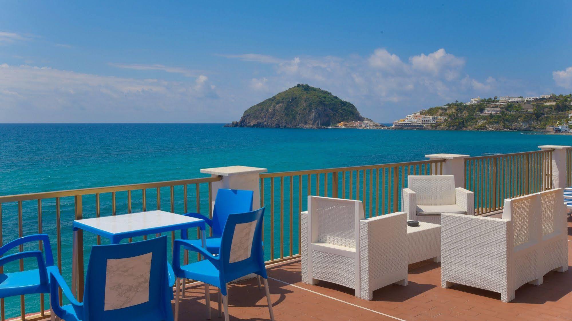 Hotel Regina Del Mare 바라노디스키아 외부 사진